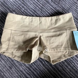 FLEO NWT LRC size small